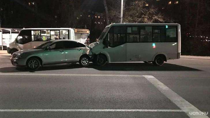 В Орле пьяный водитель маршрутки устроил ДТП В Орле пьяный водитель маршрутки устроил ДТП