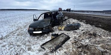 Не выдержал боковой интервал: под Орлом в ДТП разбился водитель «Lada Samara» Не выдержал боковой интервал: под Орлом в ДТП разбился водитель «Lada Samara»