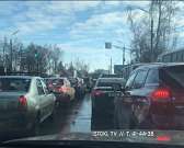 Видео: орловчане не могут попасть в центр города из-за неисправного КамАЗа Видео: орловчане не могут попасть в центр города из-за неисправного КамАЗа