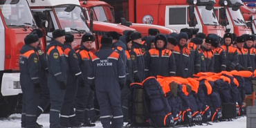 учения МЧС Торговый центр ГУ МЧС по Орловской области Повторение-мать учения. Орловские огнеборцы  тушили торговый центр Северного района.