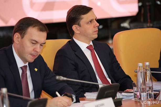 В Орле во время эпидемии коронавируса открылся международный экономический форум  В Орле во время эпидемии коронавируса открылся международный экономический форум