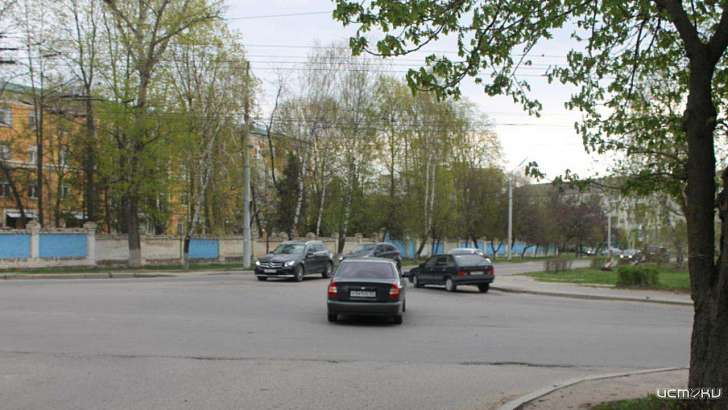 Еще один опасный перекресток в Орле может обзавестись светофором Еще один опасный перекресток в Орле может обзавестись светофором