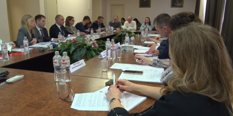 В конце прошлой недели состоялось очередное заседание комитета по здравоохранению В конце прошлой недели состоялось очередное заседание комитета по здравоохранению