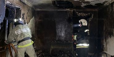 пожар спасатели пожар в Покровском районе В Покровском районе сгорел дом