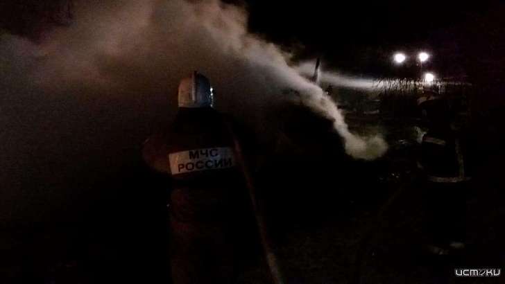 На Орловщине добровольцы помогли справиться с пожаром На Орловщине добровольцы помогли справиться с пожаром