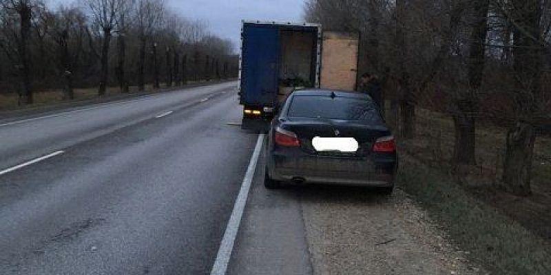 Неудачный обгон: на орловской трассе «BMW» сбил пешехода Неудачный обгон: на орловской трассе «BMW» сбил пешехода
