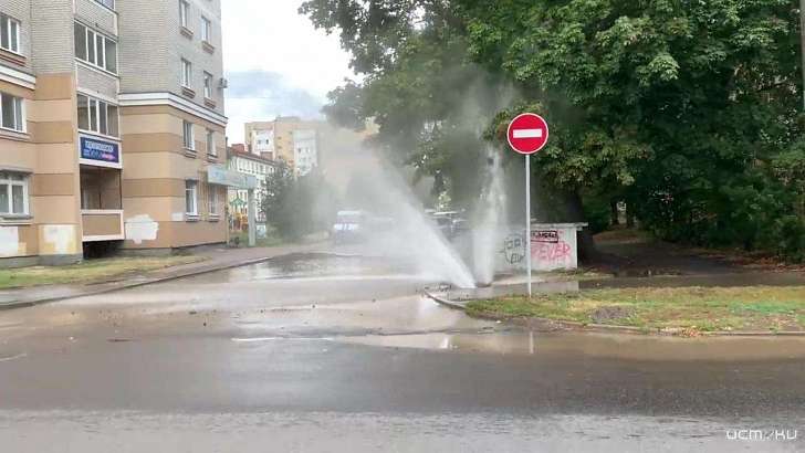Орловский «гейзер» оставил без горячей воды семь жилых домов и школу Орловский «гейзер» оставил без горячей воды семь жилых домов и школу