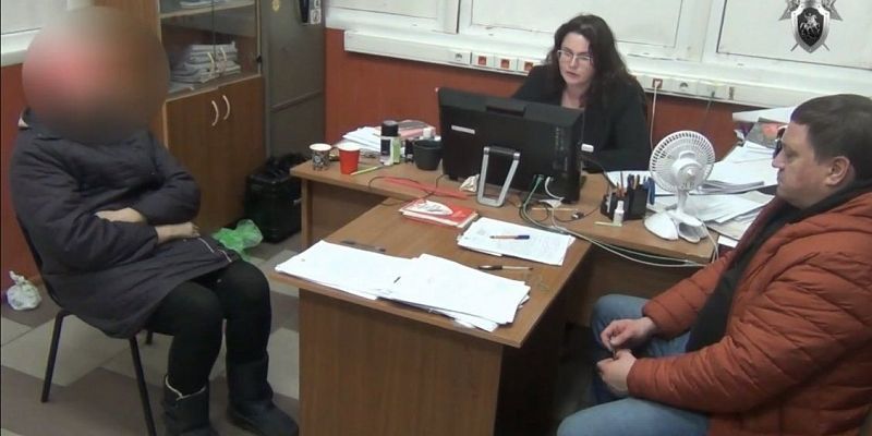 В Орловском муниципальном округе местная жительница заключена под стражу по обвинению в убийстве знакомого  В Орловском муниципальном округе местная жительница заключена под стражу по обвинению в убийстве знакомого