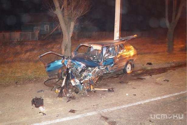 На выходных пьяный водитель на «девятке» врезался в столб На выходных пьяный водитель на «девятке» врезался в столб