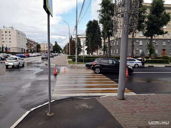 В центре Орла «Suzuki» на пешеходном переходе сбил женщину В центре Орла «Suzuki» на пешеходном переходе сбил женщину