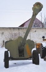 В Ливны привезли пушку Д-44