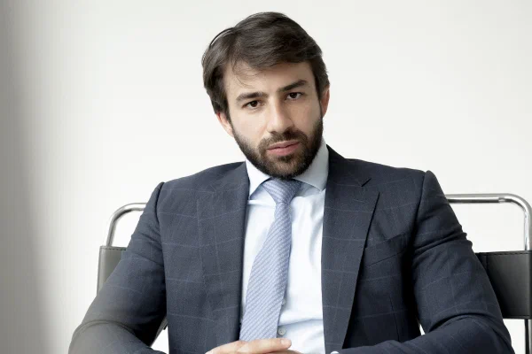 Биография Якова Хачаняна