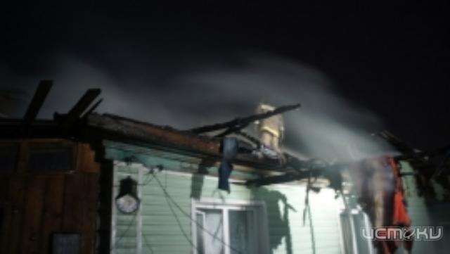 В одной из деревень Орловского района при пожаре в жилом доме погиб мужчина