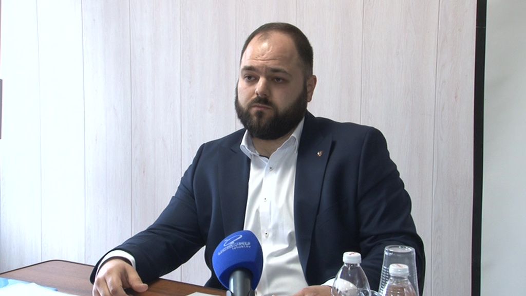 «Моя хата с краю...»: Саркисов-Шлейхер открестился от хищений на орловском «Титанике»