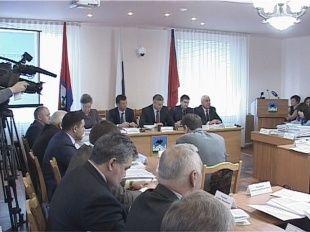 Станция обезжелизивания, транспорт, льготы депутатов: горячие темы, но минимум обсуждений 