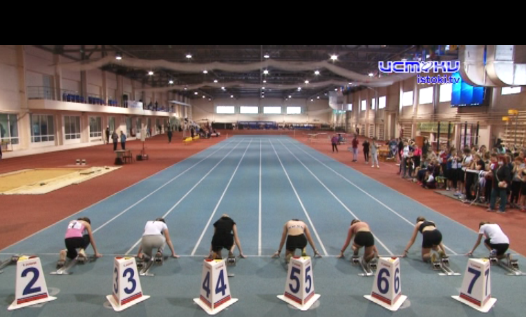 Королева спорта провела свой "бал" в орловском легкоатлетическом манеже. Орловские спортсмены доказали свою преданность: большая часть наград осталась в нашем регионе