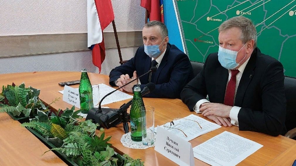 Орловские чиновники, чтобы решить проблемы с транспортом, отправились в Брянск перенимать опыт