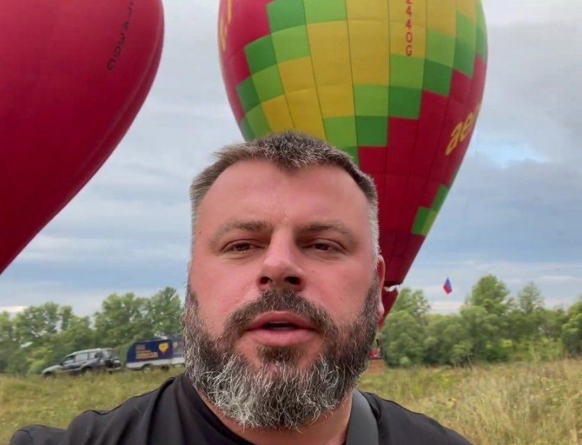 Лежнев поднял в воздух шары Клычкова