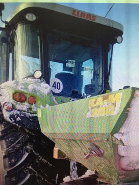 В Орловской области погиб водитель легковушки, столкнувшись с трактором