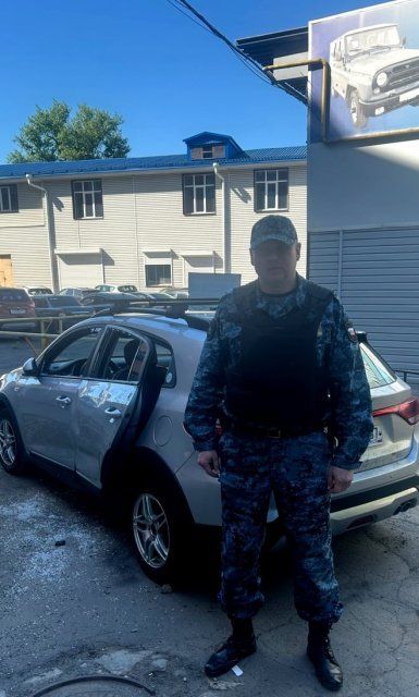 Орловчанин громил угнанное авто под окнами мировых судей