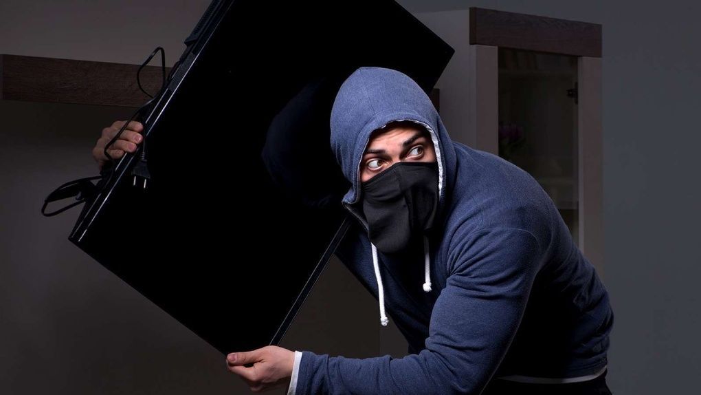 Квартирант украл из квартиры орловчанки дорогой телевизор