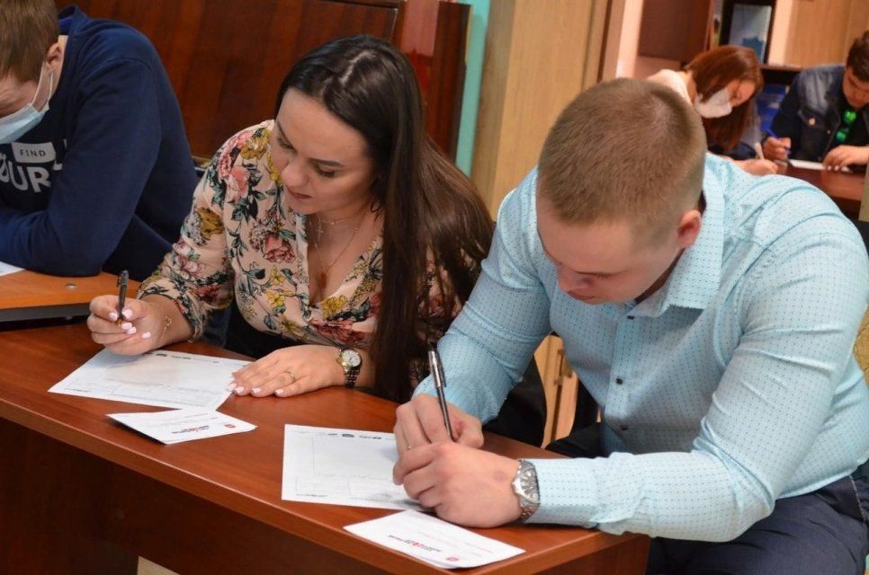 Жителей Орловской области приглашают написать «Тотальный диктант»