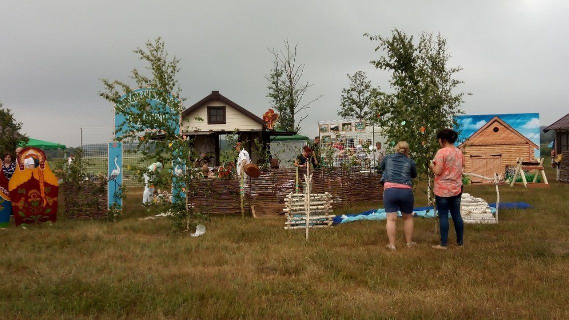 Орловчанка выиграла два билета в кино за репортаж о народных гуляньях