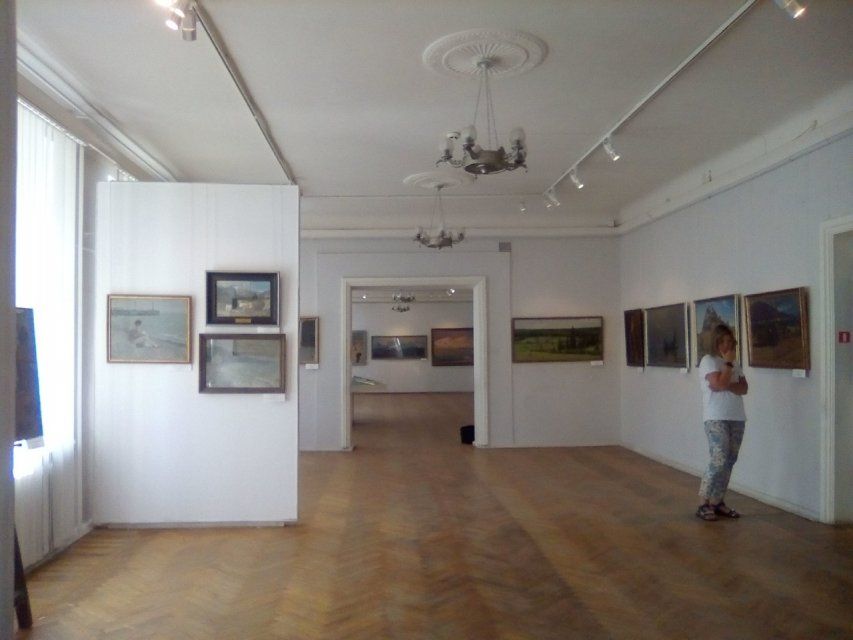 Более 100 творений на тему путешествий: в Орле работает новая выставка