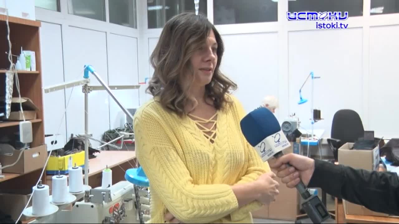 "ВМЕСТЕ СДЮЖИМ". Орловские добровольцы оказывают помощь солдатам участвующим в СВО. Для бойцов они изготавливают тактические носилки, стропы и многое ...