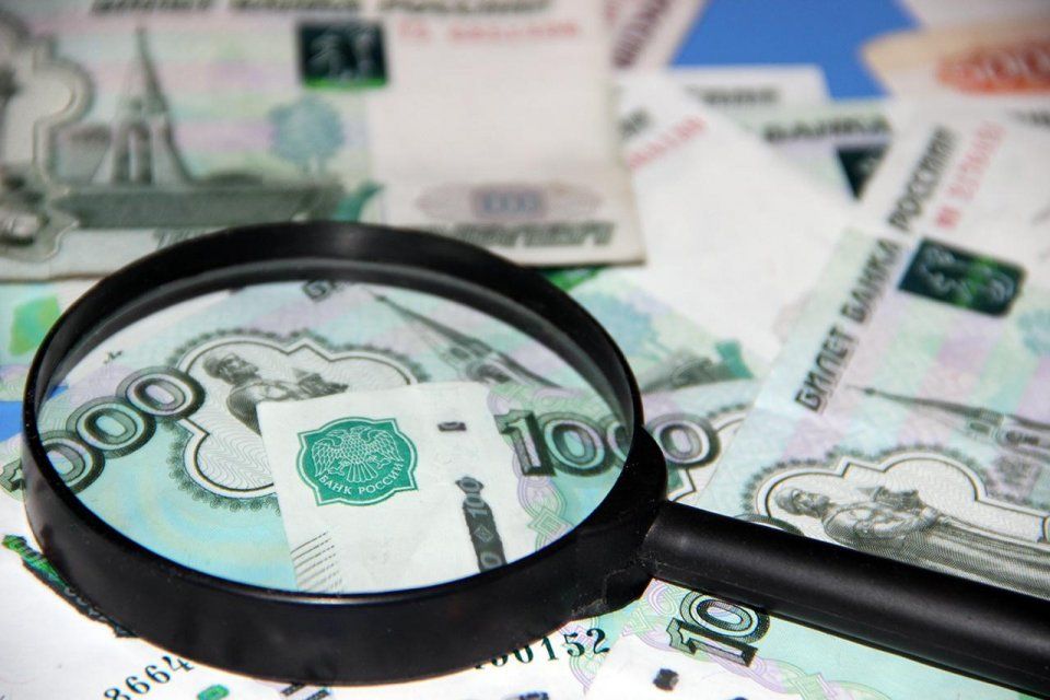 За три месяца из бюджета Орловщины потратили на сотрудников госучреждений 2,39 млрд рублей