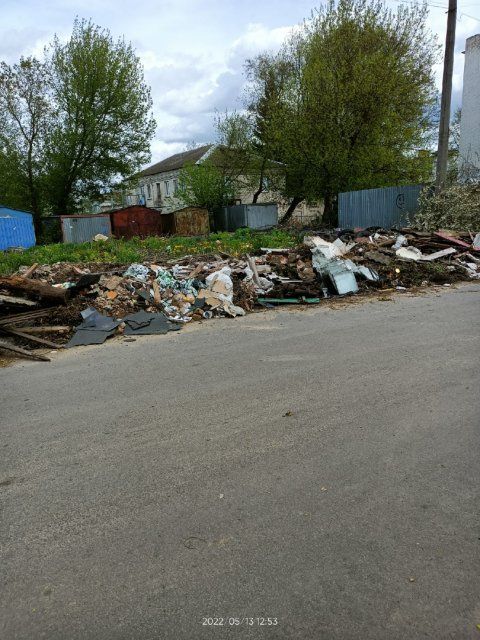 Управляющая компания махнула рукой на свалку в заводском районе
