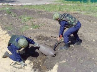 В Орловской области спасатели обезвредили взрывоопасные предметы