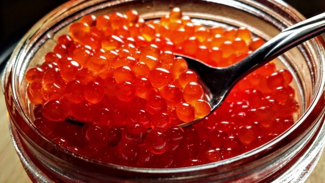 В Орле торговали фальсифицированной красной икрой