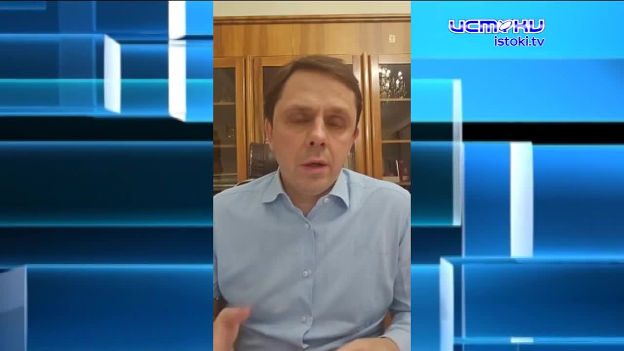 Высокопоставленный видеоблогер снова в эфире. Среди радостей бытия губернатора нашлось немного времени сказать про исчезнувшие в ямах орловские дороги...