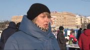 Ярмарка, катание с горок, песни и пляски: как отметили Рождество в центре Орла