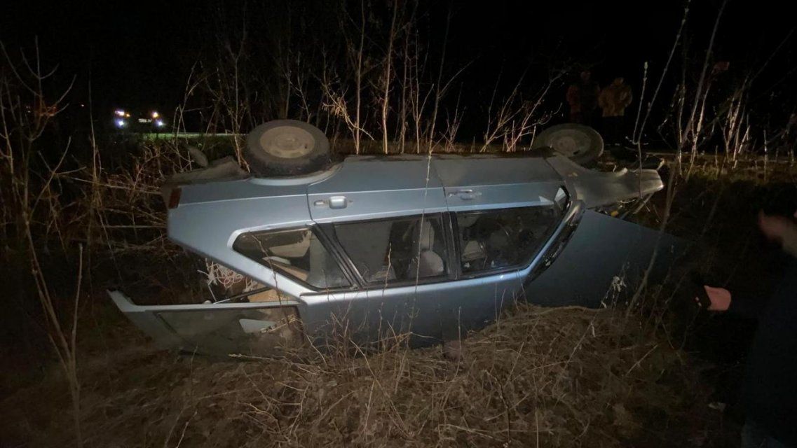 На Орловщине 38-летний мужчина погиб, перевернувшись на «девятке» 
