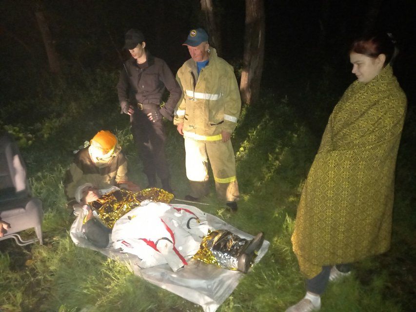 Орловского грибника, который заблудился в лесу два дня назад, нашли живым