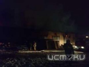 В Орловском районе горел склад с пиломатериалами
