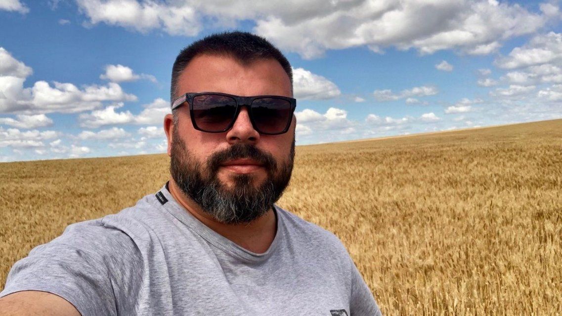 Советник Клычкова агрессивно отреагировал на обвинения в коррупции