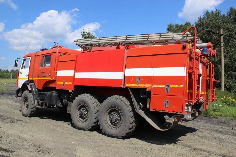 Орловчане сообщили о попадании молнии в трансформатор