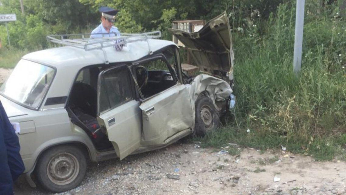 В Ливнах водитель «семерки» пострадал, не поделив дорогу с «Ладой-Грантой»