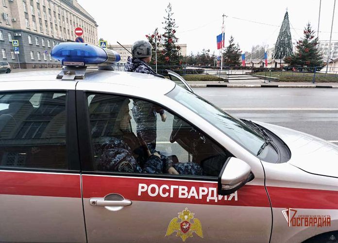 Росгвардейцы задержали двух орловчан, подозреваемых в хищении и хулиганстве 