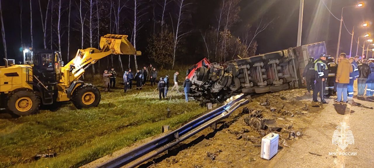 В страшной аварии на трассе «Орел-Тамбов» погибли шесть человек