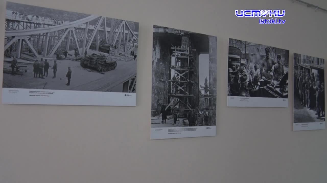 Путь к победе! В Президентской академии проходит документальная фотовыставка