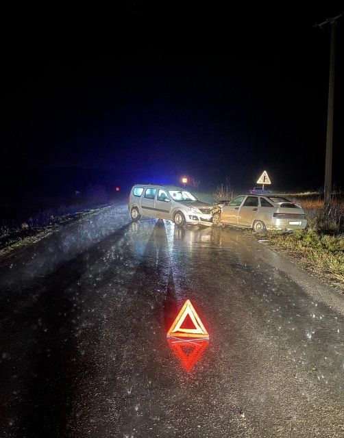 Под Орлом 85-летний водитель не справился с управлением: пострадали четверо
