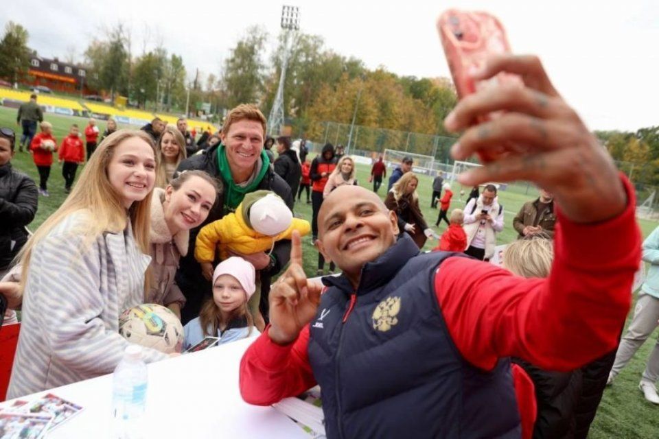 Бразильский экс-нападающий сборной России проведет автограф-сессию для орловских болельщиков