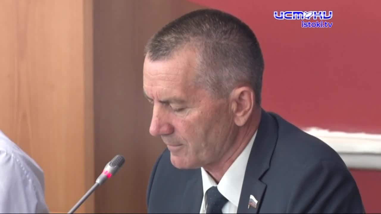 В рамках майской сессии парламентарии рассмотрели 20 вопросов и, как всегда, не обошлось без споров. В минувшую пятницу состоялось 21-е заседание Орло...