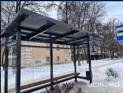 На улице Лескова появился новый остановочный павильон