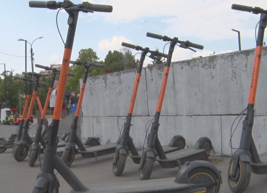 Большинство орловчан поддерживает новые ограничения для пользователей электросамокатов 