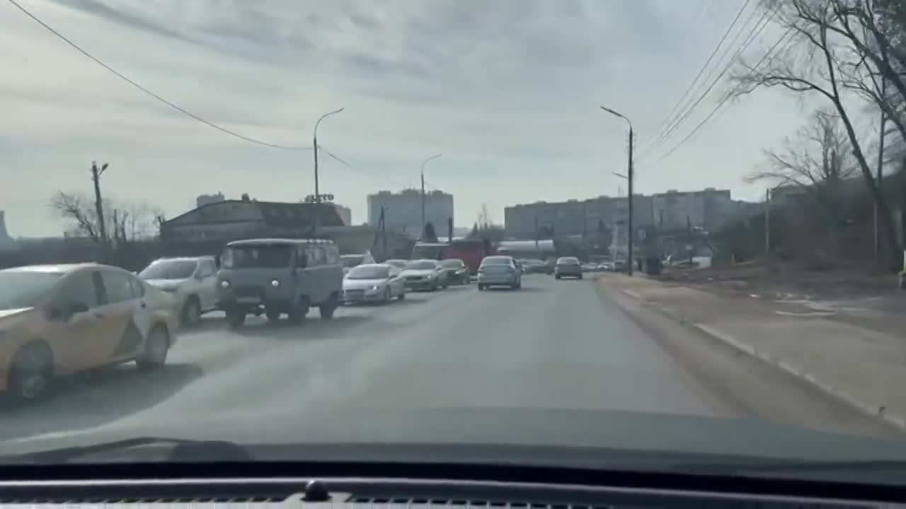 В Орле на Болховском шоссе образовалась огромная пробка